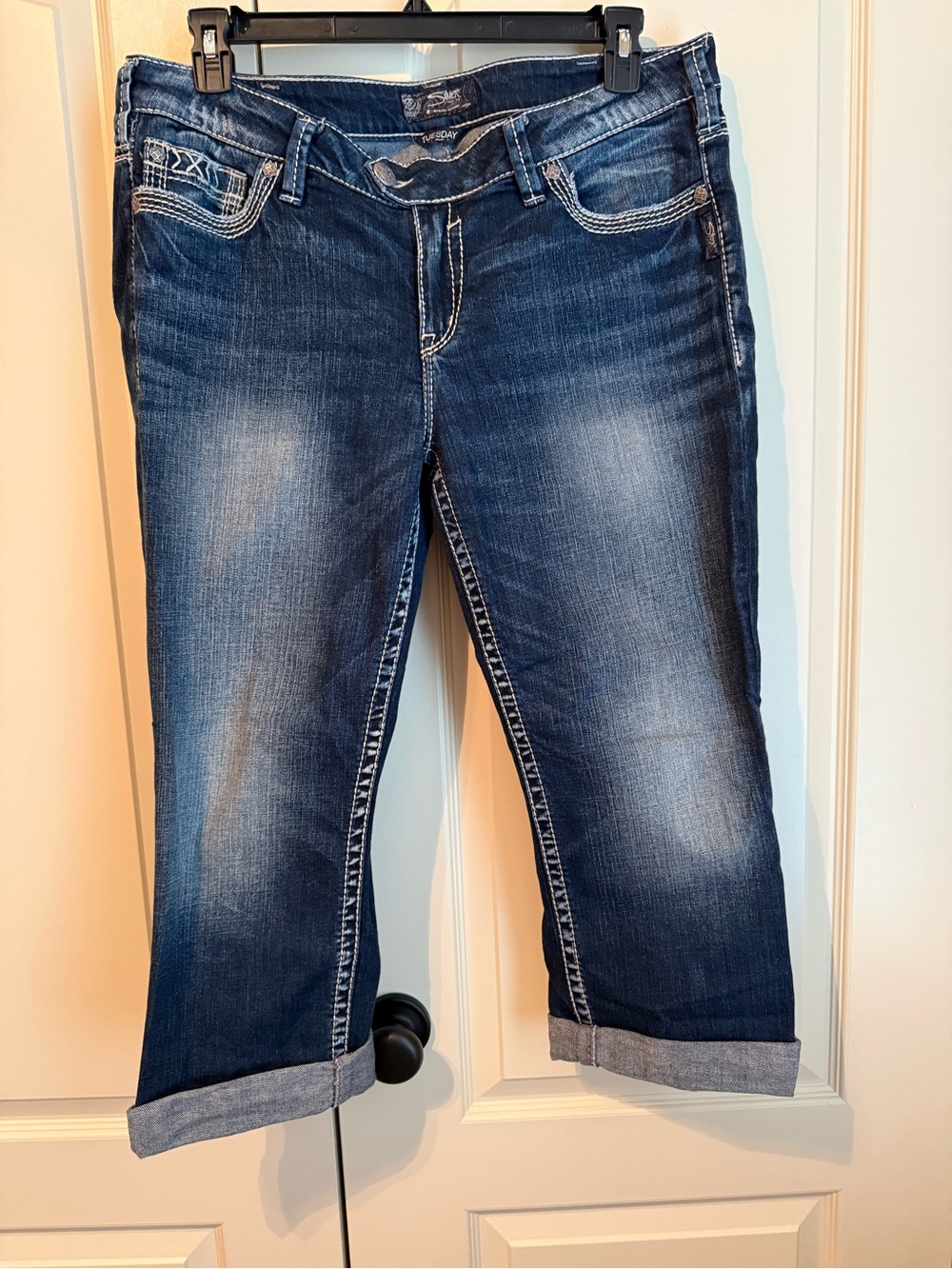 Silver Jeans Dark Blue Cropped Women’s Jeans Sz 16